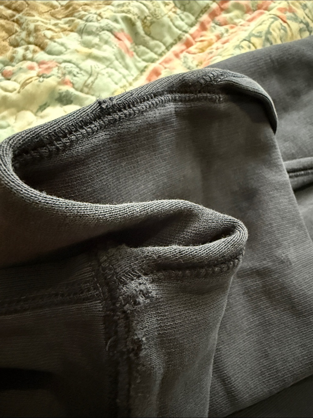 Burberry Dark Navy Crewneck Sweatshirt - Picture 15 of 15